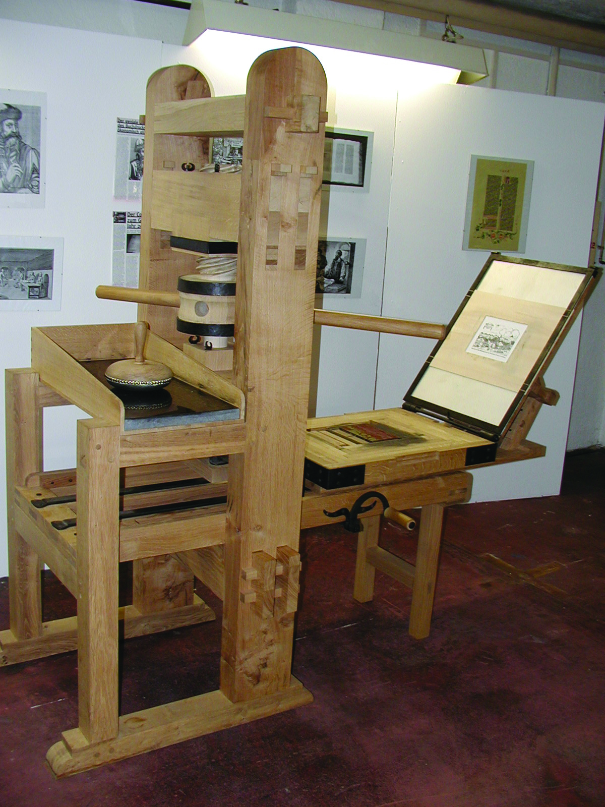 Gutenbergpresse (Druckereimuseum) Nachbau nach Originalplänen.jpg